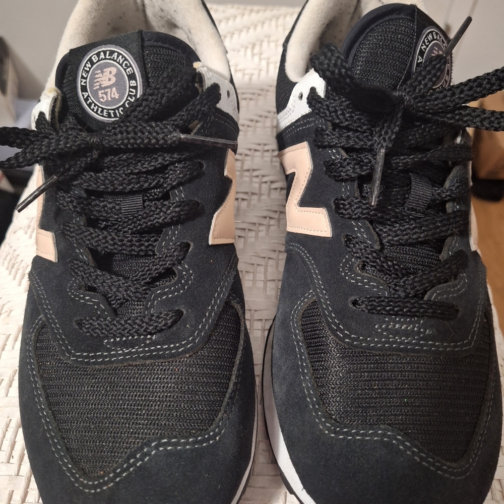 New Balance 574 women's 10. black and pink